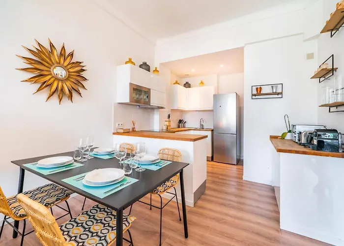 100 M Palais Des Festivals - Croisette - Beach - Congress カンヌ